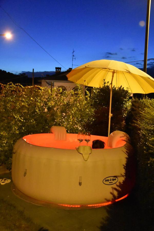 Bed and Breakfast Al Vecchio Glicine Gábria Zewnętrze zdjęcie