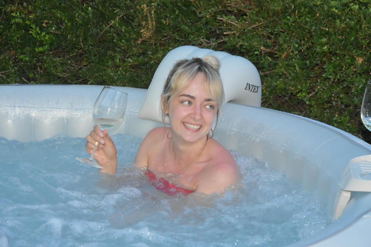 Bed and Breakfast Al Vecchio Glicine Gábria Zewnętrze zdjęcie