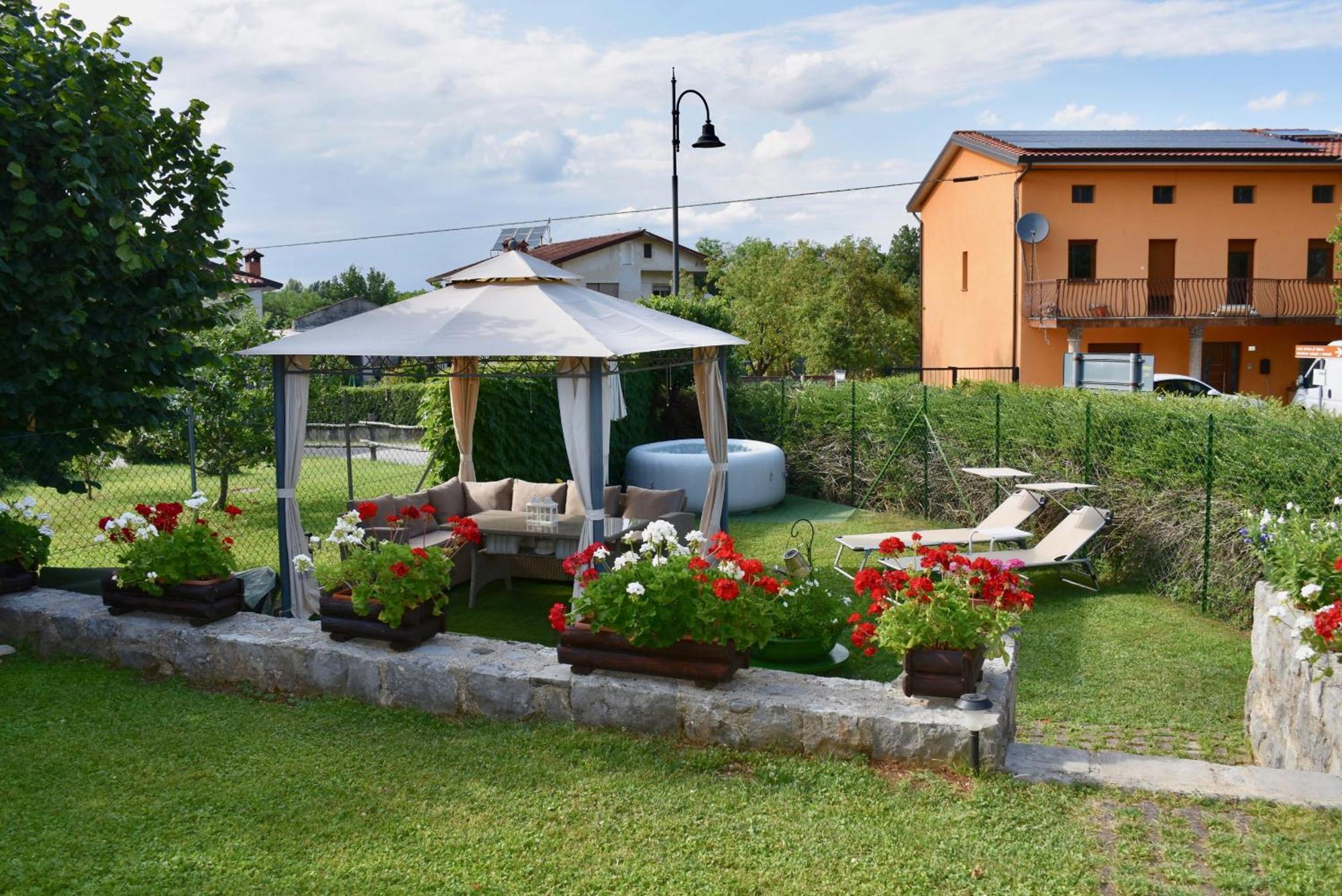 Bed and Breakfast Al Vecchio Glicine Gábria Zewnętrze zdjęcie